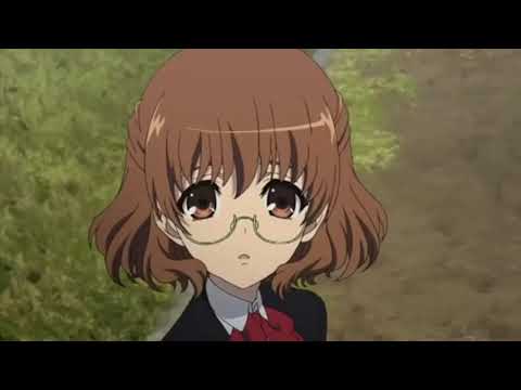 Cena de Another com clima de horror e mistério