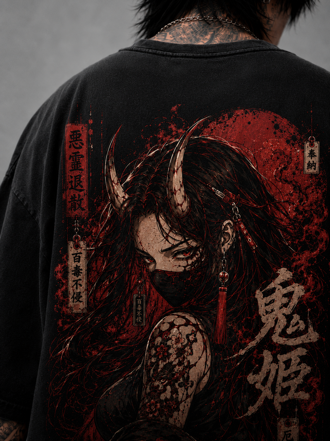 Camiseta Oversized Akai Oni Mod.03 em outro ângulo