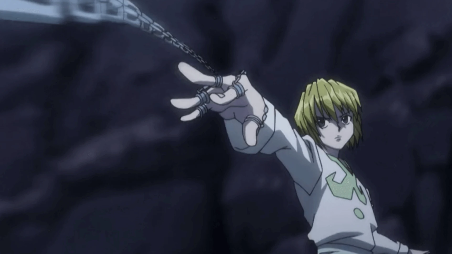 Kurapika estende suas correntes durante o arco de Yorknew em Hunter x Hunter