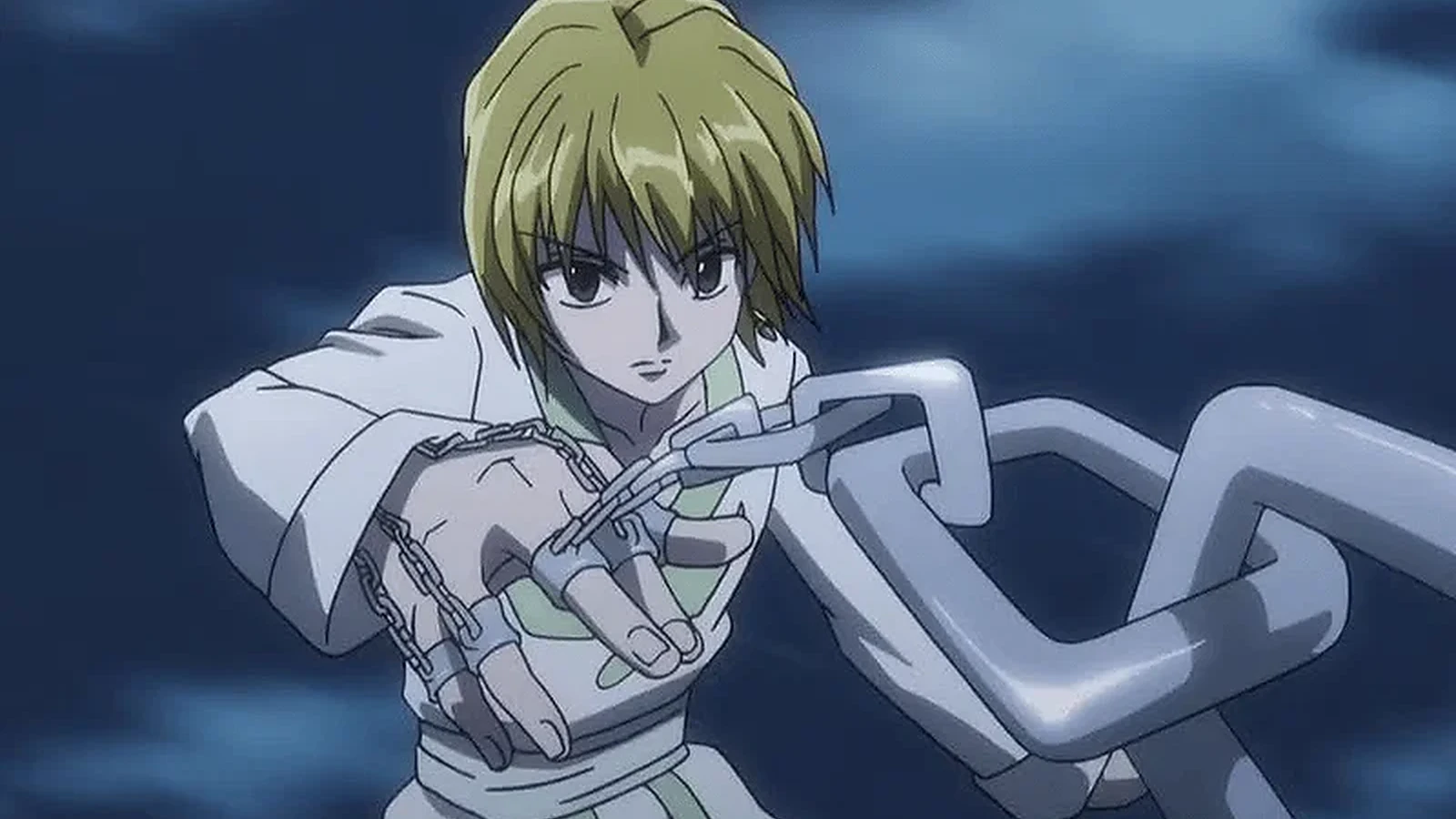 Kurapika utilizando as correntes criadas por sua habilidade de Nen