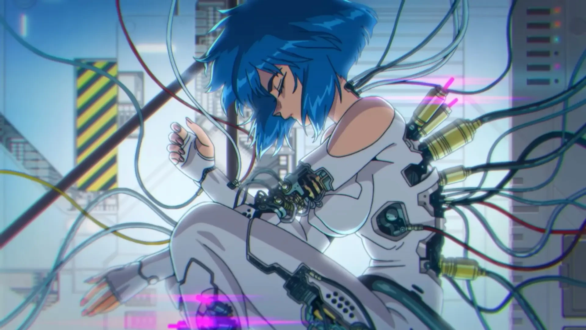 Motoko Kusanagi conectada a cabos em um corpo cibernético
