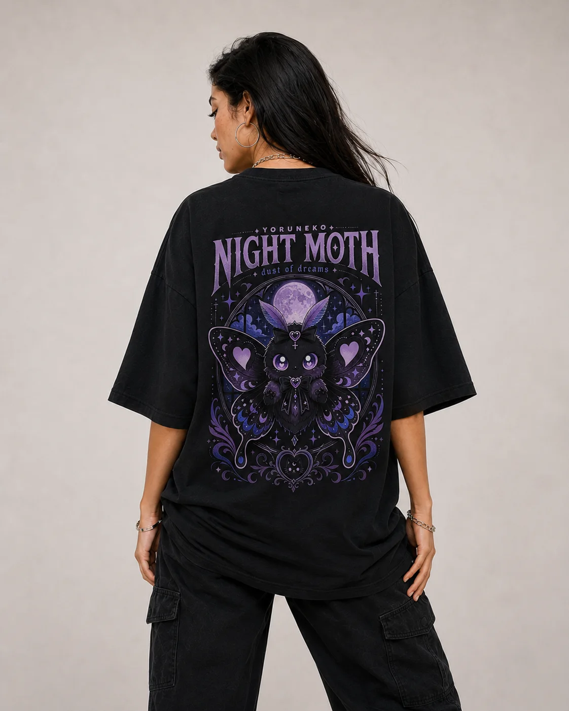 Camiseta Oversized Night Moth